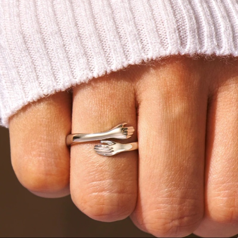 925 Stamped Hug 🤗 Ring Super adorable